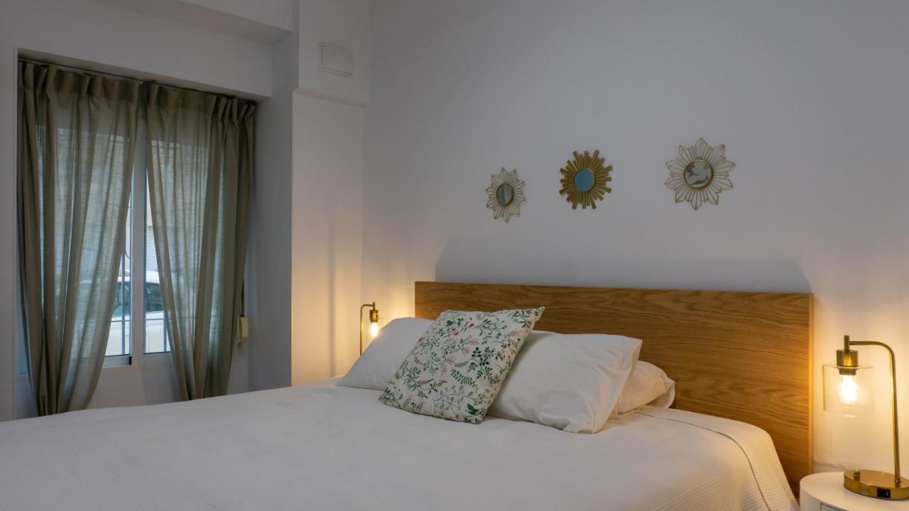 Apartment Caleta Beach Málaga Exterior foto