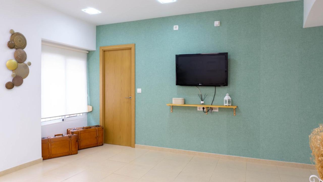 Apartment Caleta Beach Málaga Exterior foto